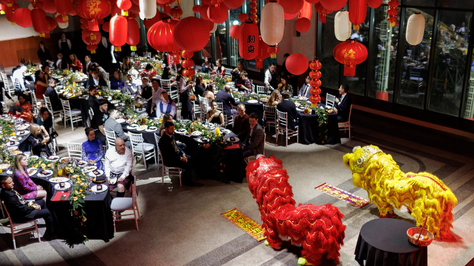 Яркая корпоративная жизнь